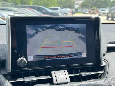 Certified 2023 Toyota RAV4 LE FWD image 28