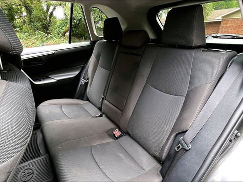Used 2024 Toyota RAV4 LE FWD image 19