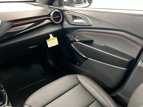 New 2026 Chevrolet Trax RS w/ Sunroof Package image 11