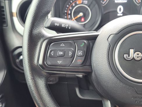 Used 2025 Jeep Wrangler Sport image 32