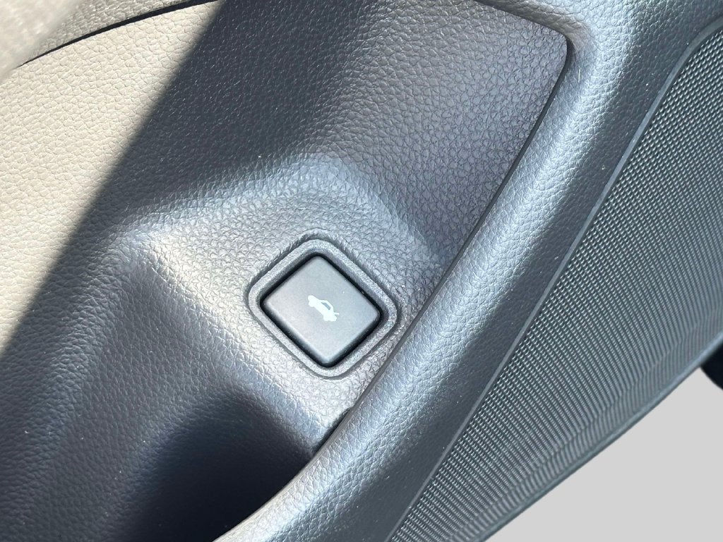 Used 2020 Honda Accord LX image 14
