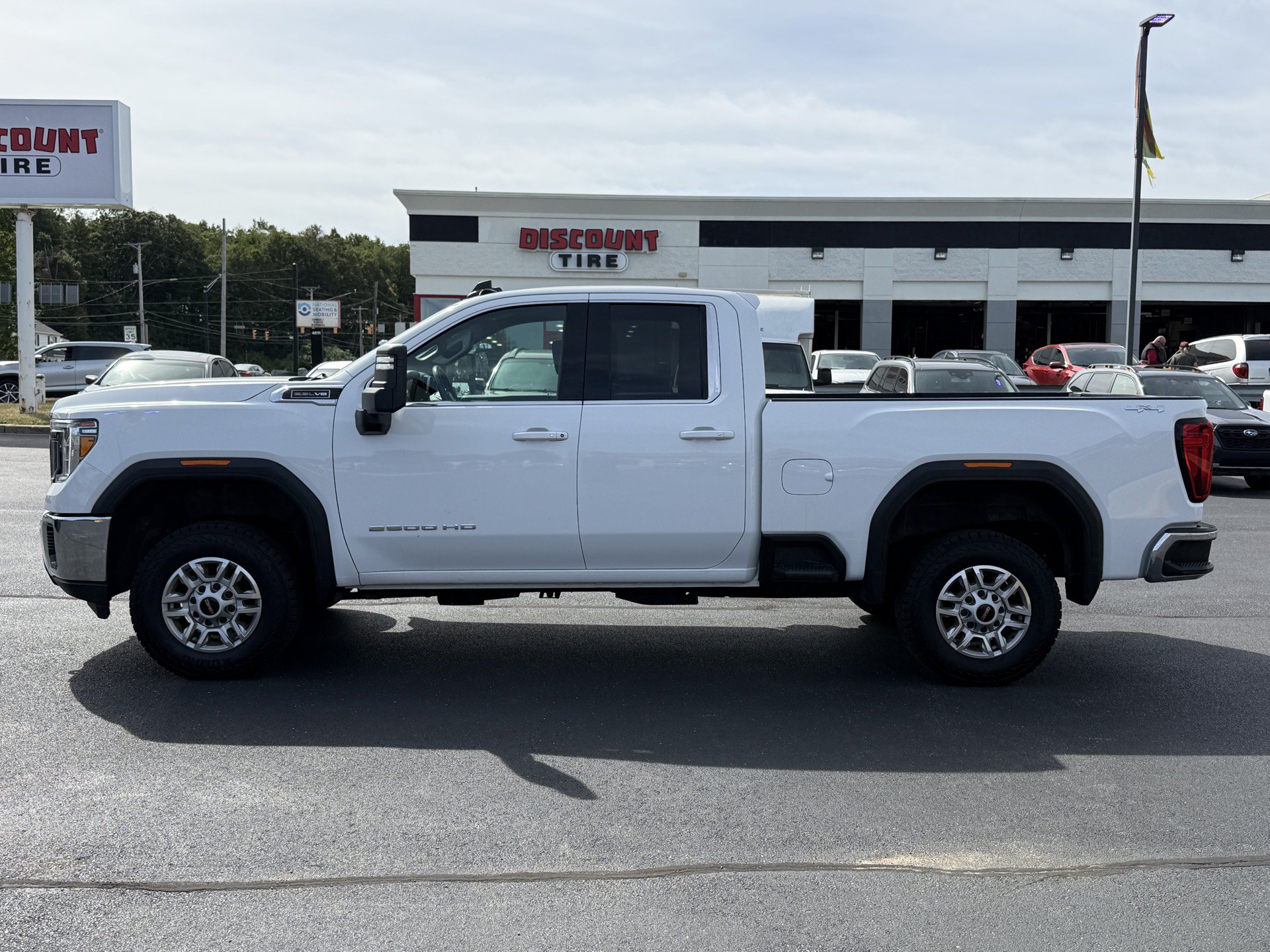 Used 2022 GMC Sierra 2500 SLE w/ SLE Convenience Package AWD/4WD image 5