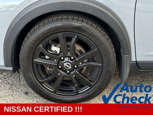Used 2024 Nissan Kicks SR w/ SR Premium Package FWD image 19