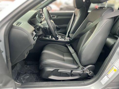 Used 2023 Honda Civic Sport image 11