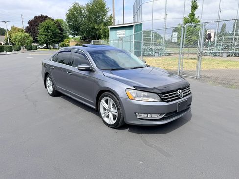 Used 2014 Volkswagen Passat TDI SEL Premium FWD image 7