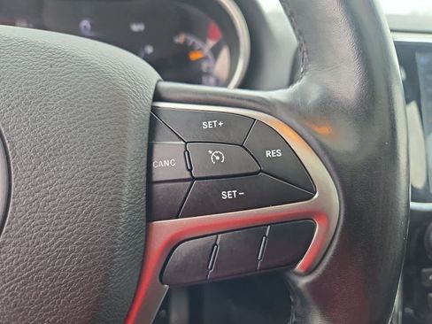 Used 2019 Jeep Grand Cherokee Limited w/ Luxury Group II image 26