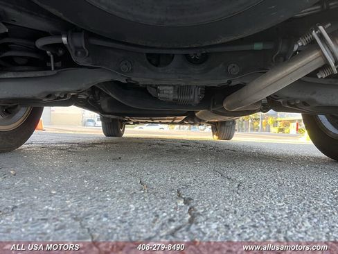 Used 2017 Toyota Highlander Limited image 16