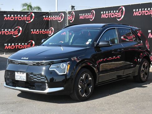 Used 2025 Kia Niro Wind FWD image 3