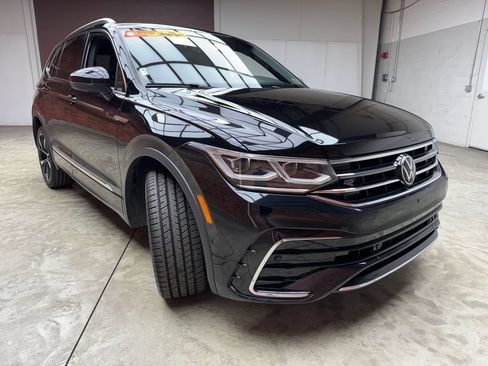 Used 2024 Volkswagen Tiguan SEL R-Line AWD/4WD image 6