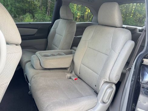Used 2015 Honda Odyssey EX image 9
