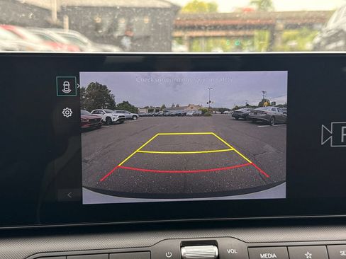 Used 2025 Kia K4 FWD image 35