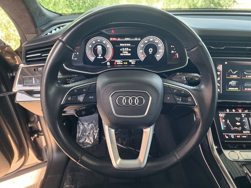 Used 2019 Audi Q8 Prestige w/ Luxury Package AWD/4WD image 33