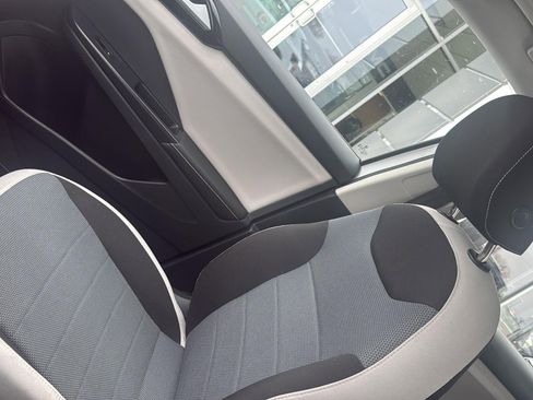 Used 2025 Volkswagen Taos S image 22