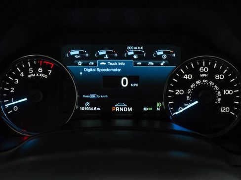 Used 2018 Ford F150 Platinum w/ Equipment Group 701A Luxury AWD/4WD image 16