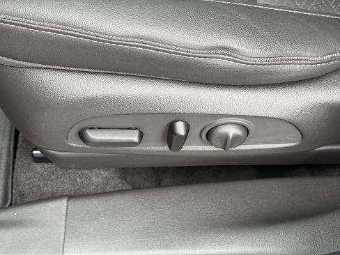 Used 2022 Buick Encore GX Essence w/ Advanced Technology Package FWD image 25