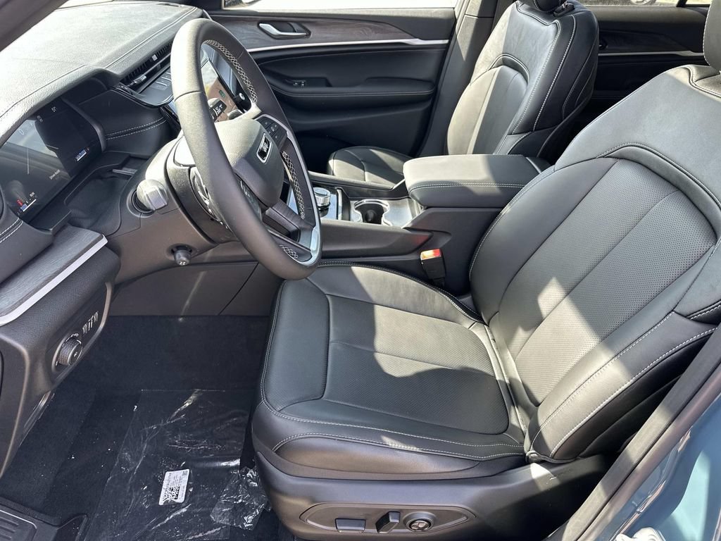 New 2026 Jeep Grand Cherokee Limited AWD/4WD image 14