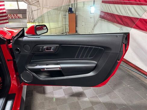Used 2020 Ford Mustang Premium image 10