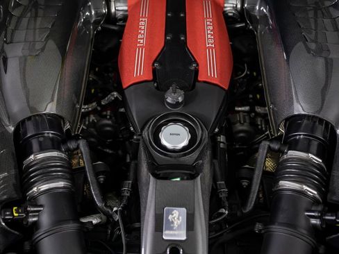 Used 2017 Ferrari 488 GTB RWD image 25
