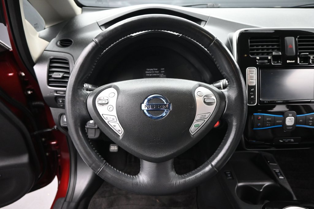Used 2016 Nissan Leaf SL w/ Premium Package FWD image 15