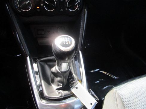 Used 2017 Toyota Yaris iA image 9