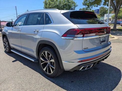 Used 2025 Volkswagen Atlas Cross Sport SEL Premium R-Line AWD/4WD image 8