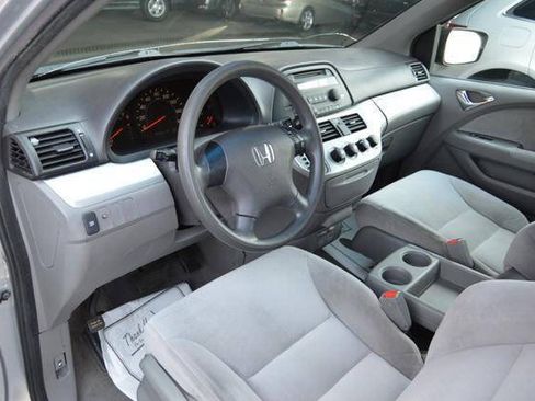 Used 2010 Honda Odyssey LX image 18