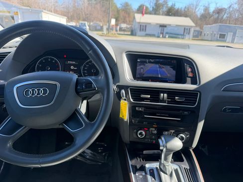 Used 2016 Audi Q5 2.0T Premium Plus w/ Technology Package image 36
