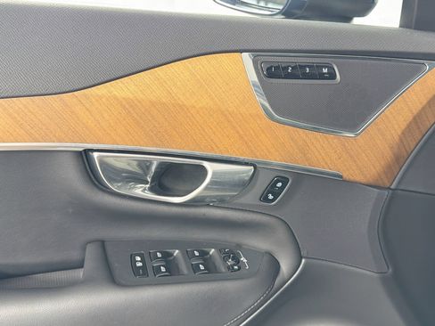 Certified 2023 Volvo XC90 B6 Core AWD/4WD image 17