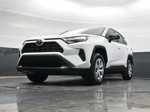 Used 2025 Toyota RAV4 LE FWD image 25