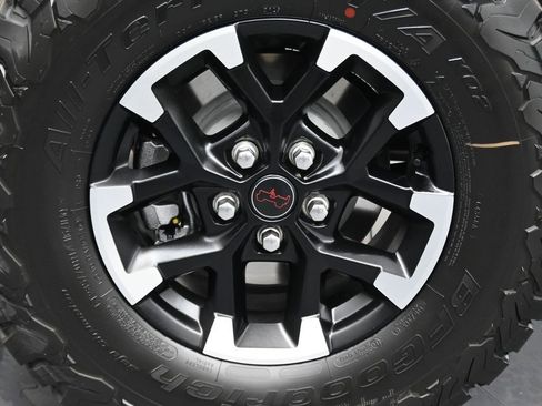 New 2026 Jeep Wrangler Unlimited Rubicon image 32