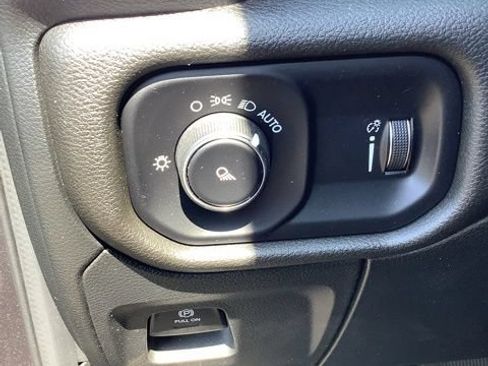 Used 2023 RAM 1500 Big Horn AWD/4WD image 26