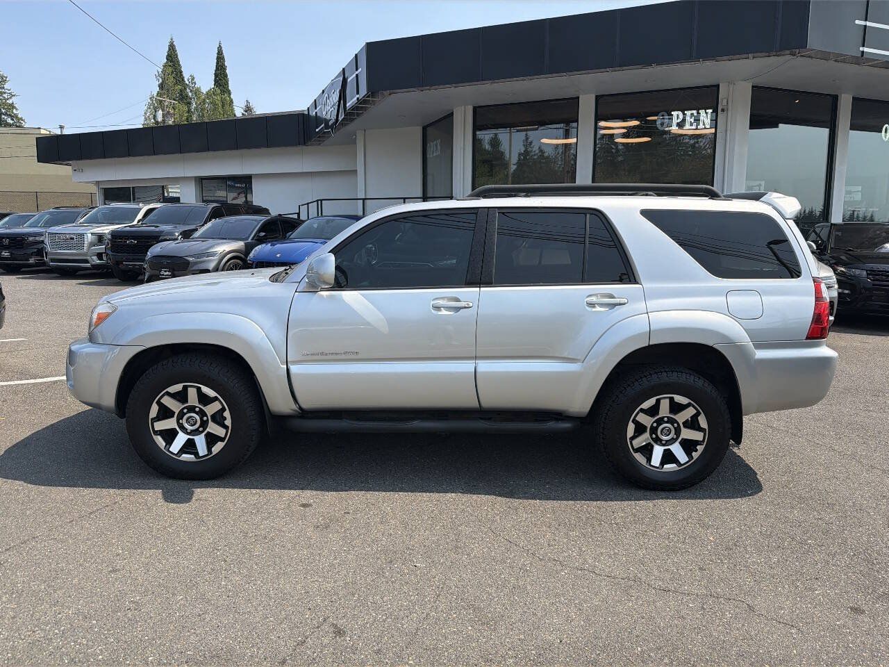 Used 2007 Toyota 4Runner Sport AWD/4WD image 2