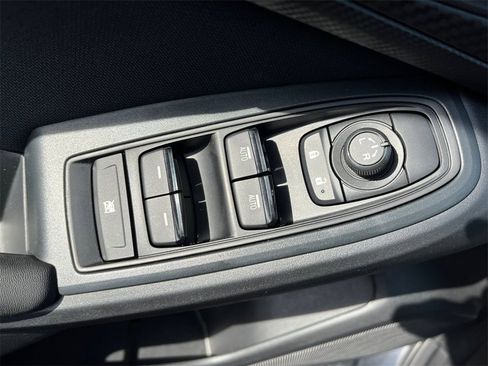 Used 2023 Subaru Crosstrek 2.0i image 18