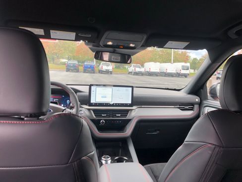 New 2026 Ford Explorer ST image 13