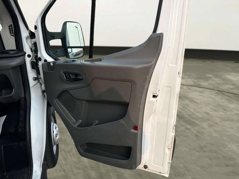 Used 2020 Ford Transit 250 Medium Roof AWD image 26