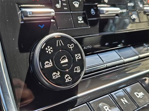 New 2025 Nissan Armada SL w/ Captain's Chari Seat Package image 22