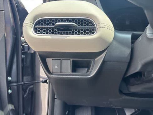 Certified 2026 Honda HR-V EX-L image 10