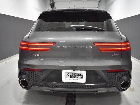 Used 2023 Genesis GV70 2.5T Sport Prestige w/ Sport Prestige Package image 9