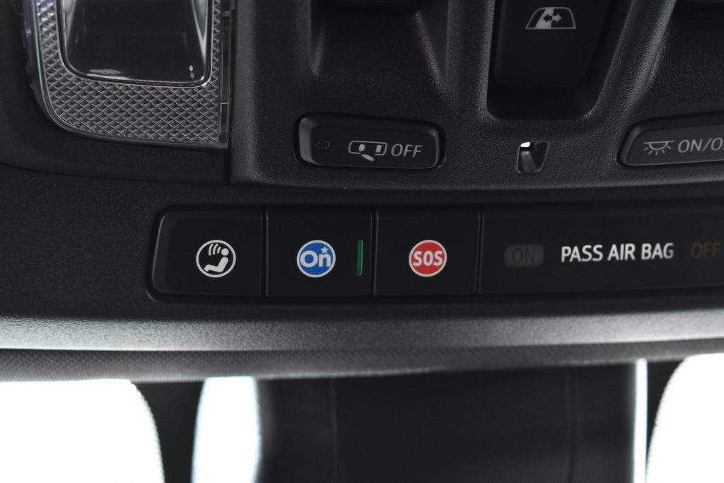 Used 2021 GMC Sierra 1500 AT4 w/ AT4 Premium Package AWD/4WD image 37