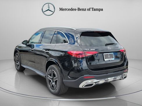 Used 2026 Mercedes-Benz GLC 300 image 3