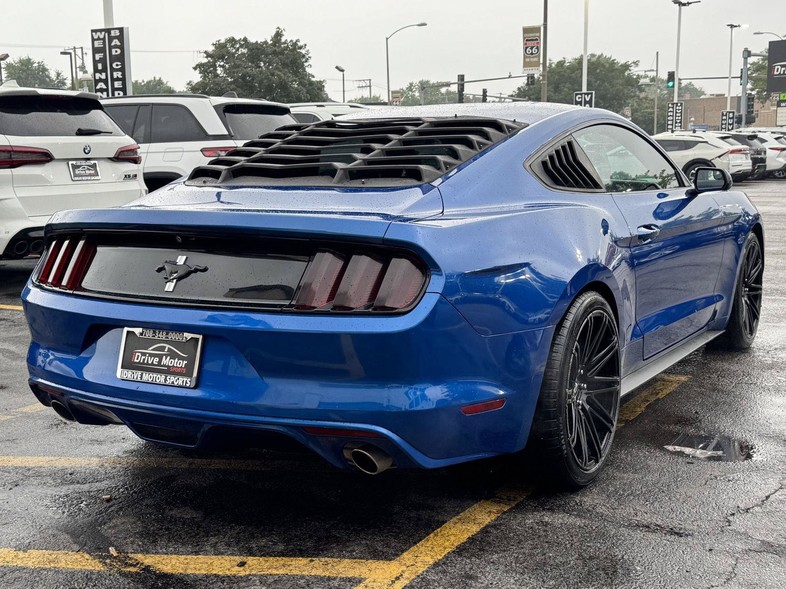 Used 2017 Ford Mustang Coupe RWD image 10