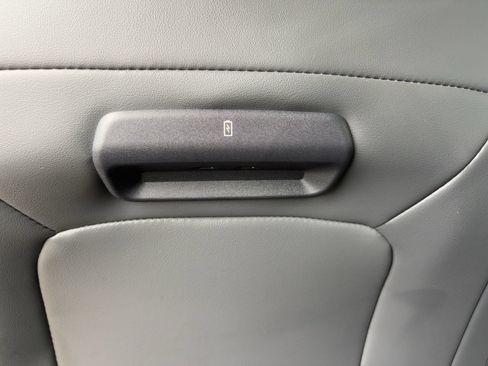 New 2026 Ford Expedition Active RWD image 21