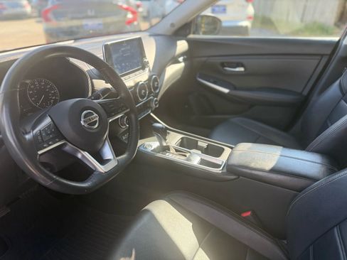 Used 2023 Nissan Sentra SR w/ SR Premium Package image 12