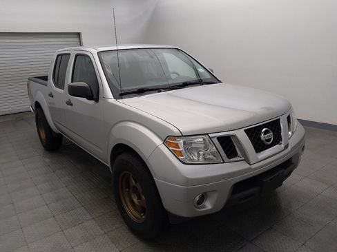 Used 2019 Nissan Frontier SV RWD image 13