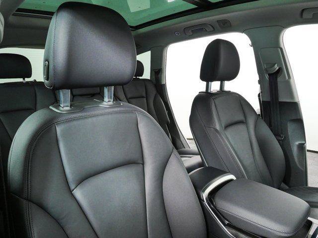 Used 2022 Audi Q7 3.0T Premium w/ Convenience Package AWD/4WD image 24