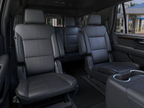 New 2026 Chevrolet Tahoe High Country AWD/4WD image 17