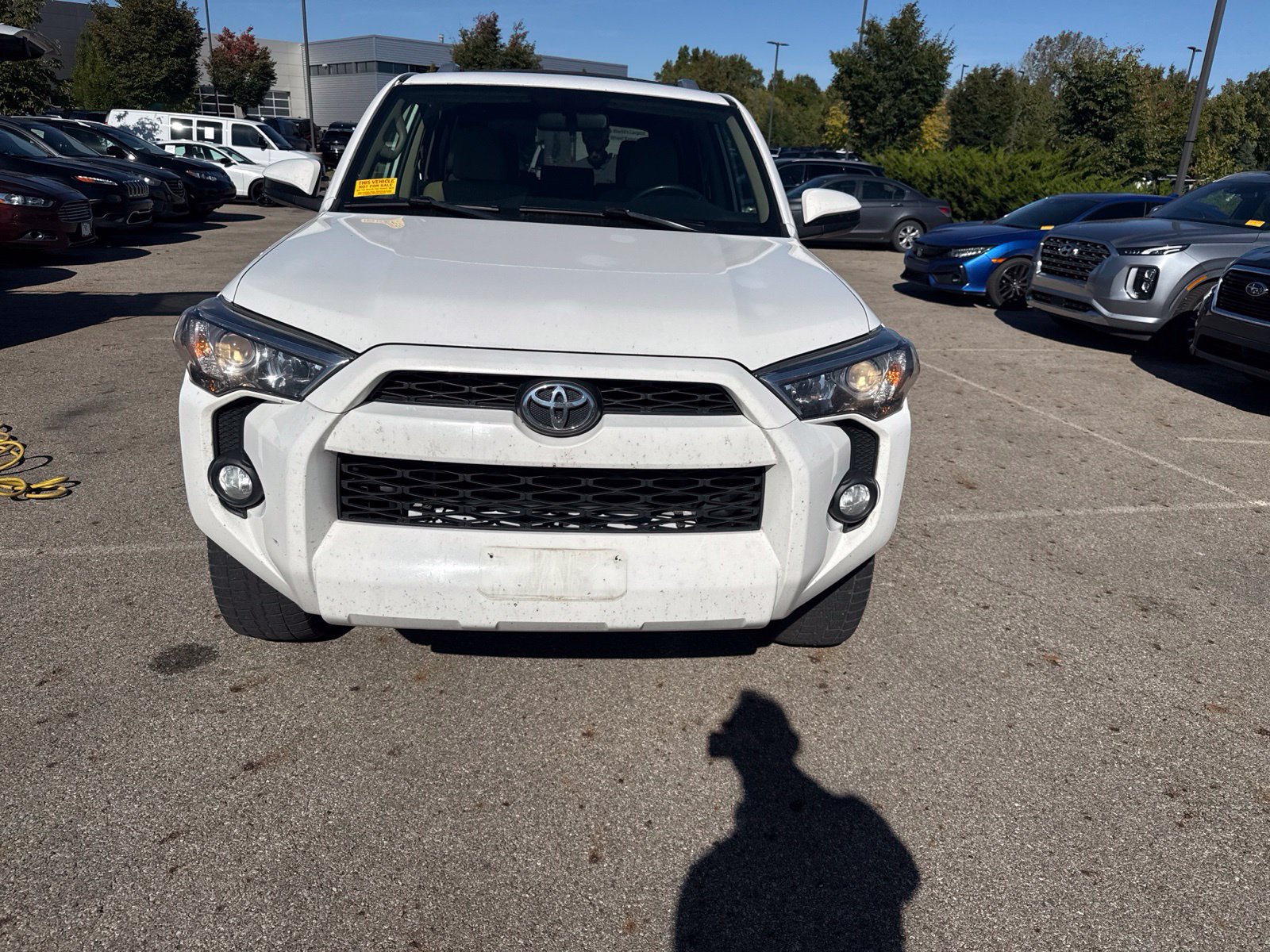 Used 2016 Toyota 4Runner SR5 AWD/4WD image 2