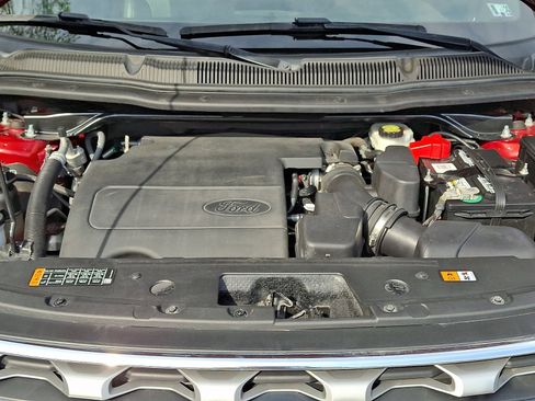 Used 2016 Ford Explorer Limited w/ Equipment Group 301A AWD/4WD image 31