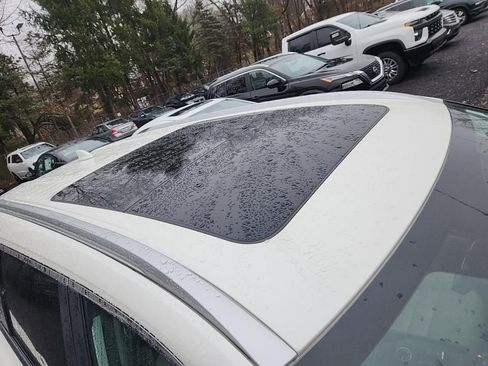 Certified 2023 Nissan Rogue SV w/ SV Premium Package image 8