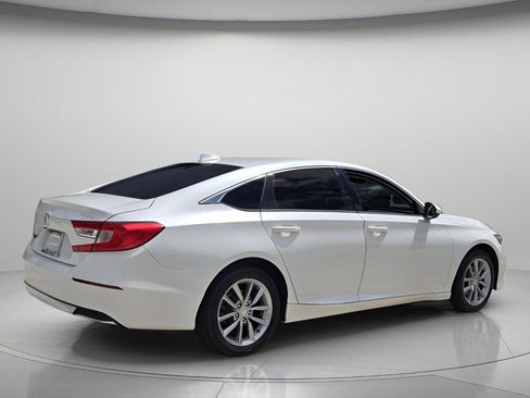 Used 2022 Honda Accord LX image 7